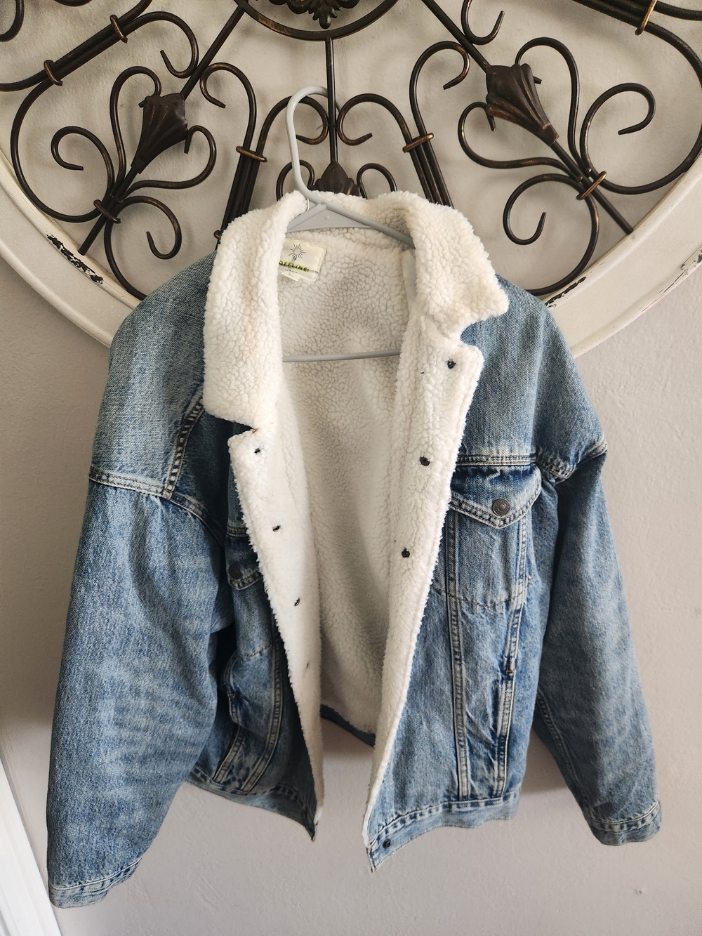 aerie OFFLINE Sherpa Pullover - White & Denim